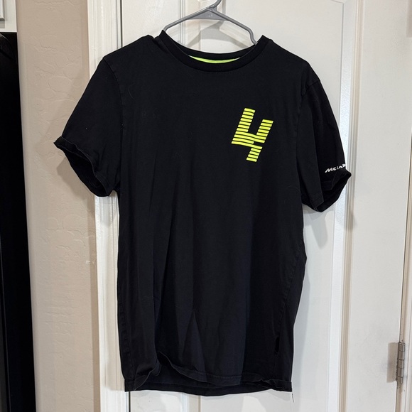 Lando Norris McLaren Black and Yellow Men's Short Sleeve Tee - Picture 1 of 6